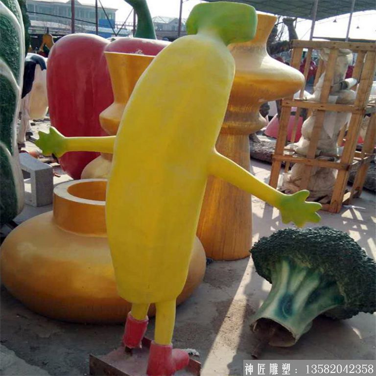卡通雕塑定制玻璃钢创意卡通香蕉人仿真水果蔬菜雕塑园林景观摆件4